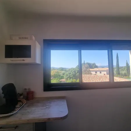 Apartamento Elomarisa *