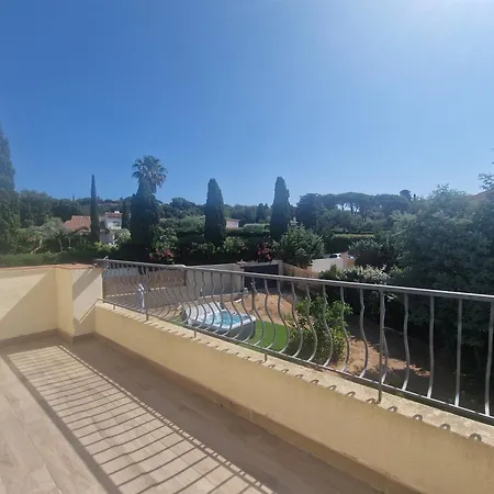 דירה Elomarisa *